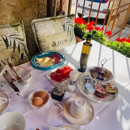 Guest house Funtana-mia 4*