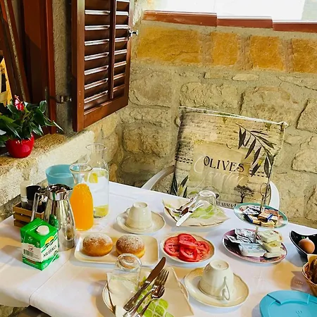 Konukevi Funtana-mia